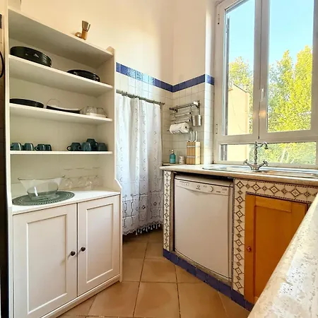 Domus Mantellate, Trastevere Appartement *